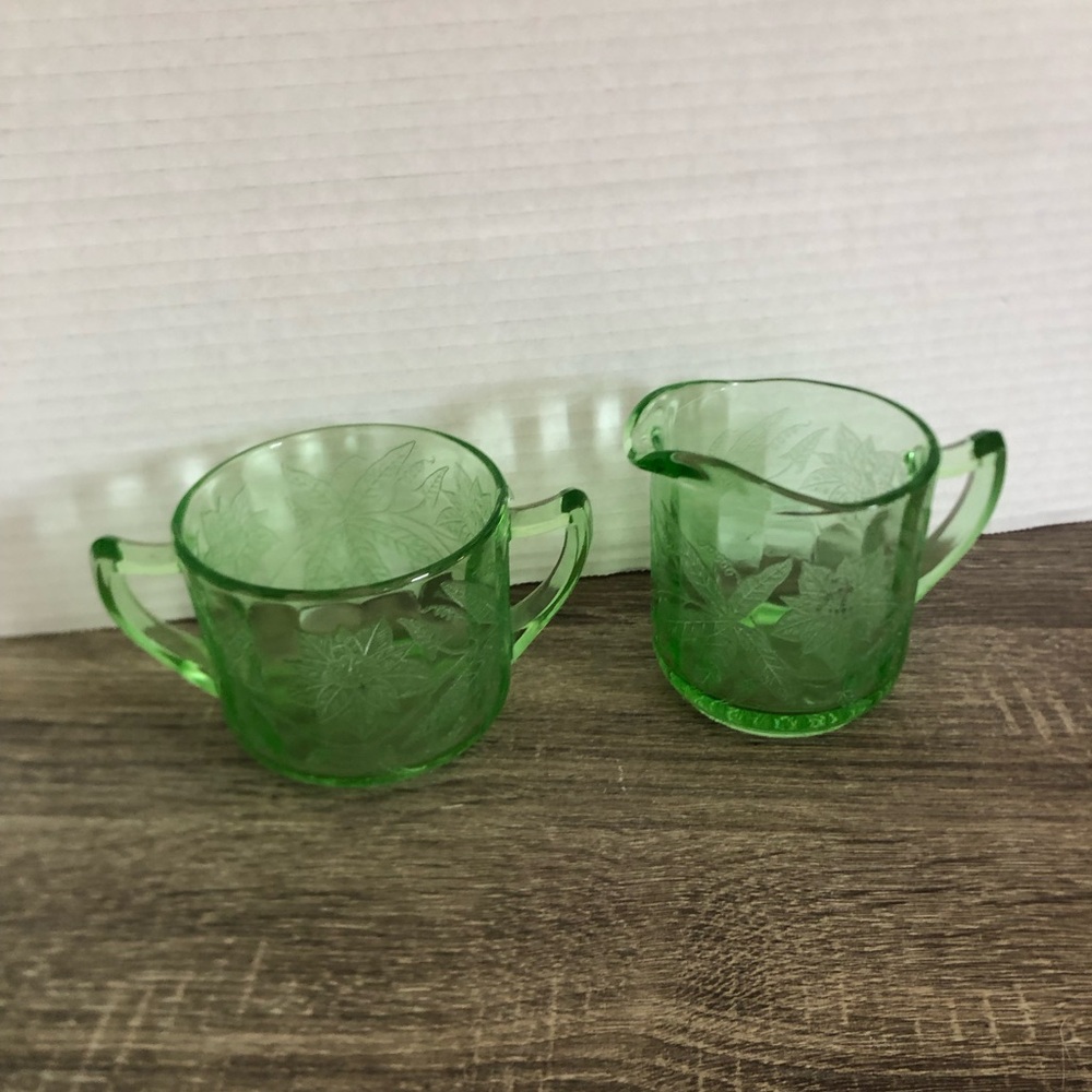 Vtg Janette Poinsettia Uranium Glass Cream and Sugar